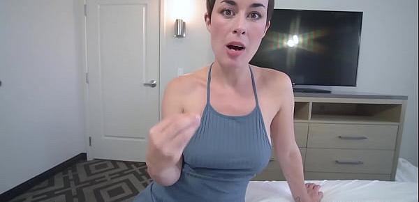 My wet stepmom Olive Glass sucks and rode my dick and she pleased herself